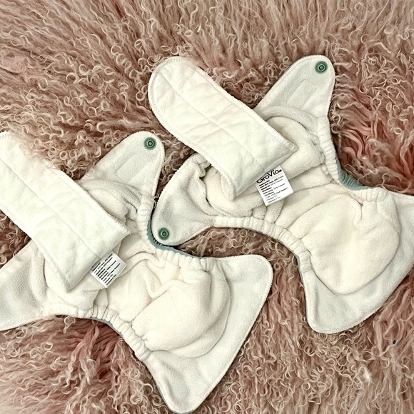 ♥️ 2-pack Grovia Newborn AIO Cloth Diapers in Buttah Glacier Velour - Picture 3 of 5